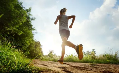Abnehmen durch Sport: Wie Bewegung den Stoffwechsel ankurbelt