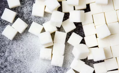 Was ist raffinierter Zucker und warum ist er ungesund?